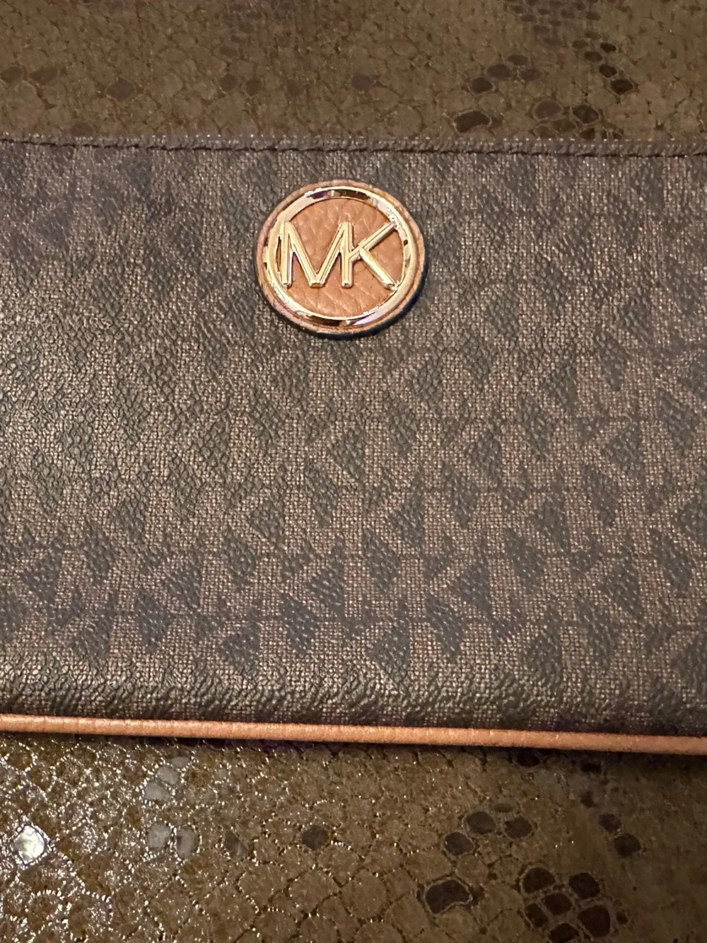 Michael Kors Fulton Large Top Zip Wristlet NWT Brown Acorn
